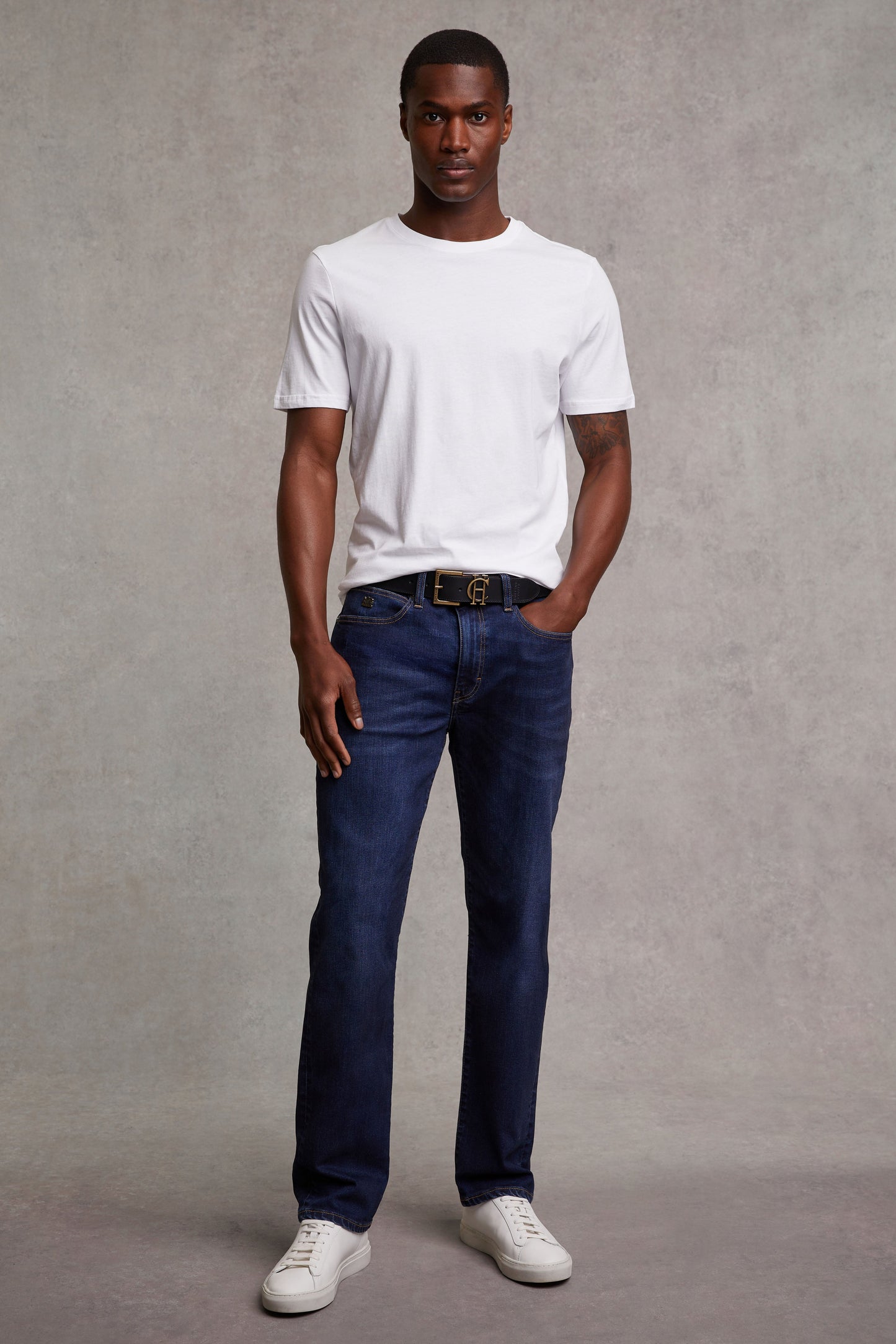 Classic Straight Jean (Washed Indigo)